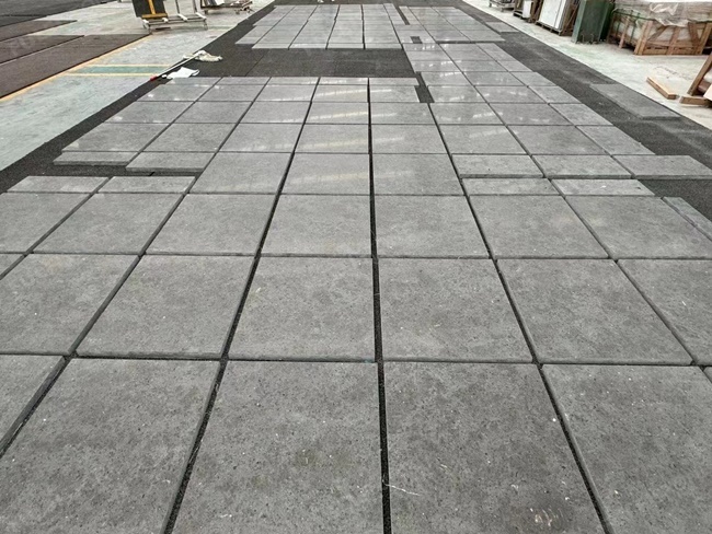 Honed Finish Grey Limestone Tiles — product view 2