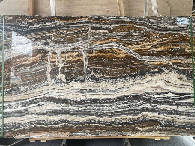 Karmania Traonyx Slabs — product view 1