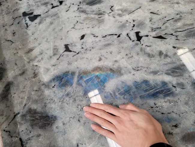 Labradorite Bianco Granite — product view 4
