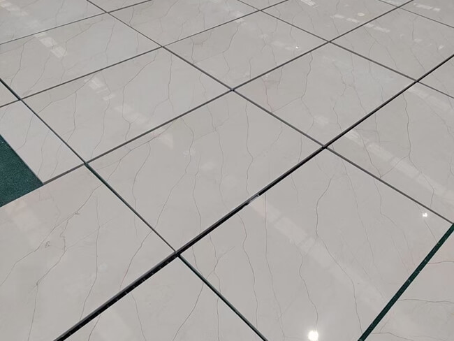 Lago Seco Marble Tiles — product view 1
