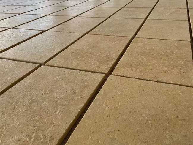 Light Beige and Beige Lanvignes Limestone Tiles — product view 5