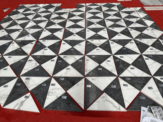 Water-jet Calacatta White Black Marble Floor Tiles — product view 1